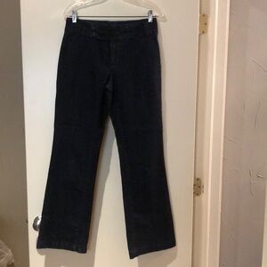 Dark wash wide leg denim jeans by Bandolinoblu.